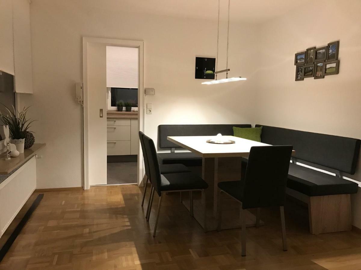 Ferienhaus Vier Jahreszeiten Bad Urach Esterno foto