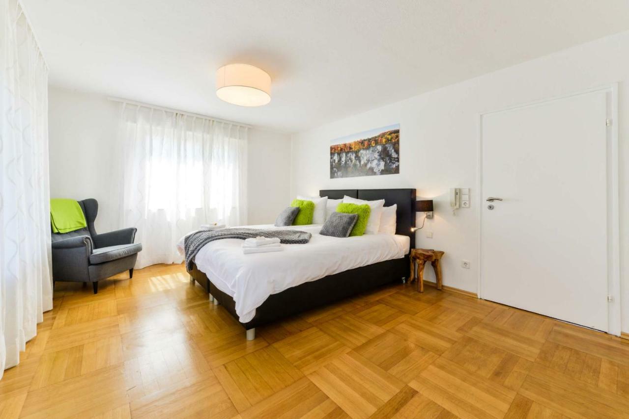 Ferienhaus Vier Jahreszeiten Bad Urach Esterno foto